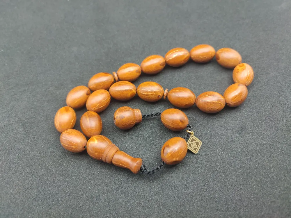 Hali̇l Hi̇lmi̇ Usta Eseri̇ İri̇ Boy Mi̇s Kokulu Maskot Andız Tesbi̇h