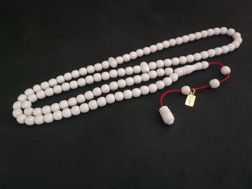 Zeyn Usta Eseri̇ Sıkma Kehri̇bar Namaz Tesbi̇hi̇