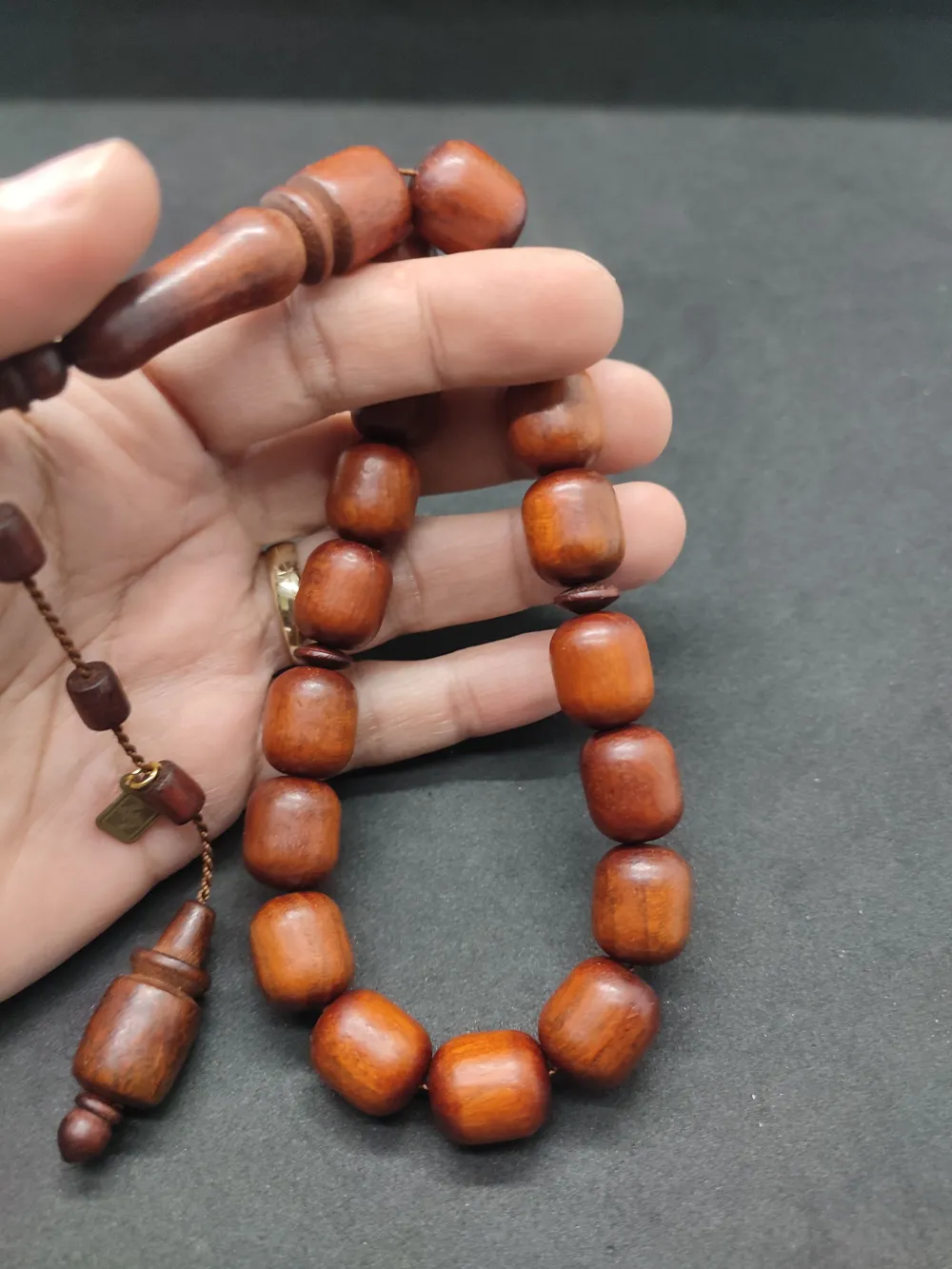 Hali̇l Hi̇lmi̇ Usta Eseri̇ Kolleksi̇yonluk Yerli̇ Ağaç Grubu Kokulu Maskot Keçi̇boynuzu küçük resim 4