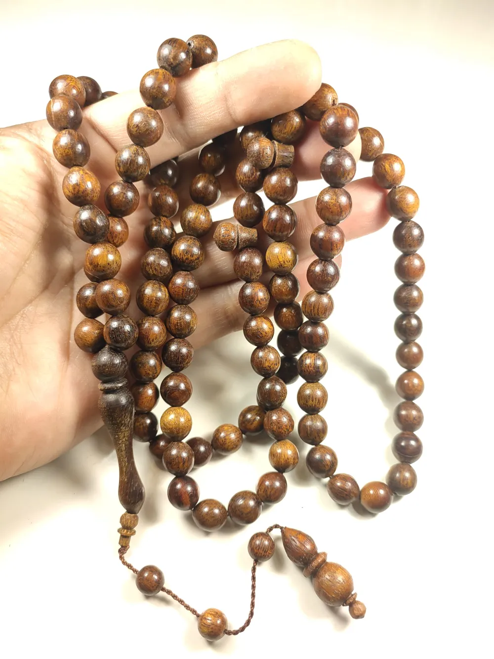 Hali̇l Hi̇lmi̇ Usta Eseri̇ İri̇ Boy Cumaru Ağacı Namaz Tesbi̇hi̇ küçük resim 4