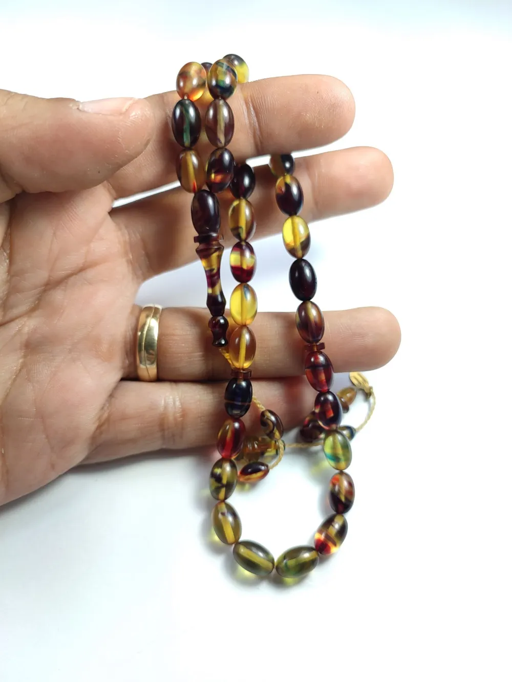 Junai̇d Hasan Usta İşi̇ İmzalı Sıkma Kehri̇bar