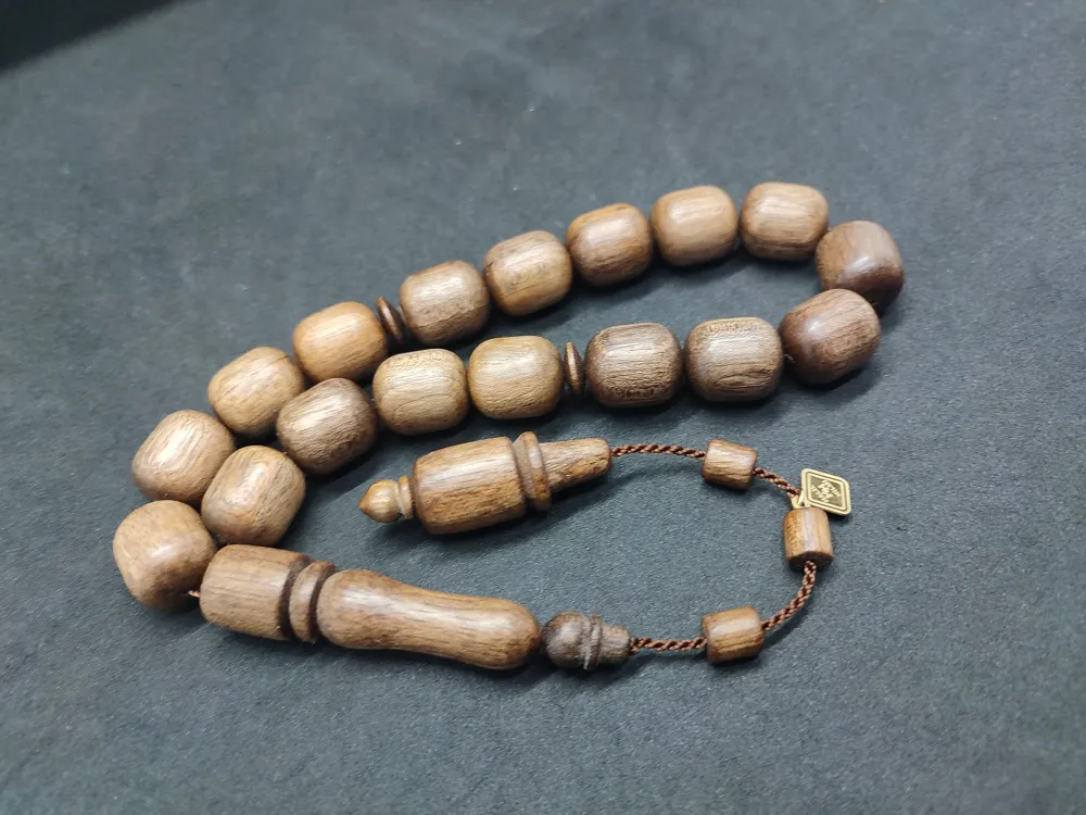 Hali̇l Hi̇lmi̇ Usta Eseri̇ Kolleksi̇yonluk Yerli̇ Ağaç Grubu Kokulu Maskot Cevi̇z küçük resim 2