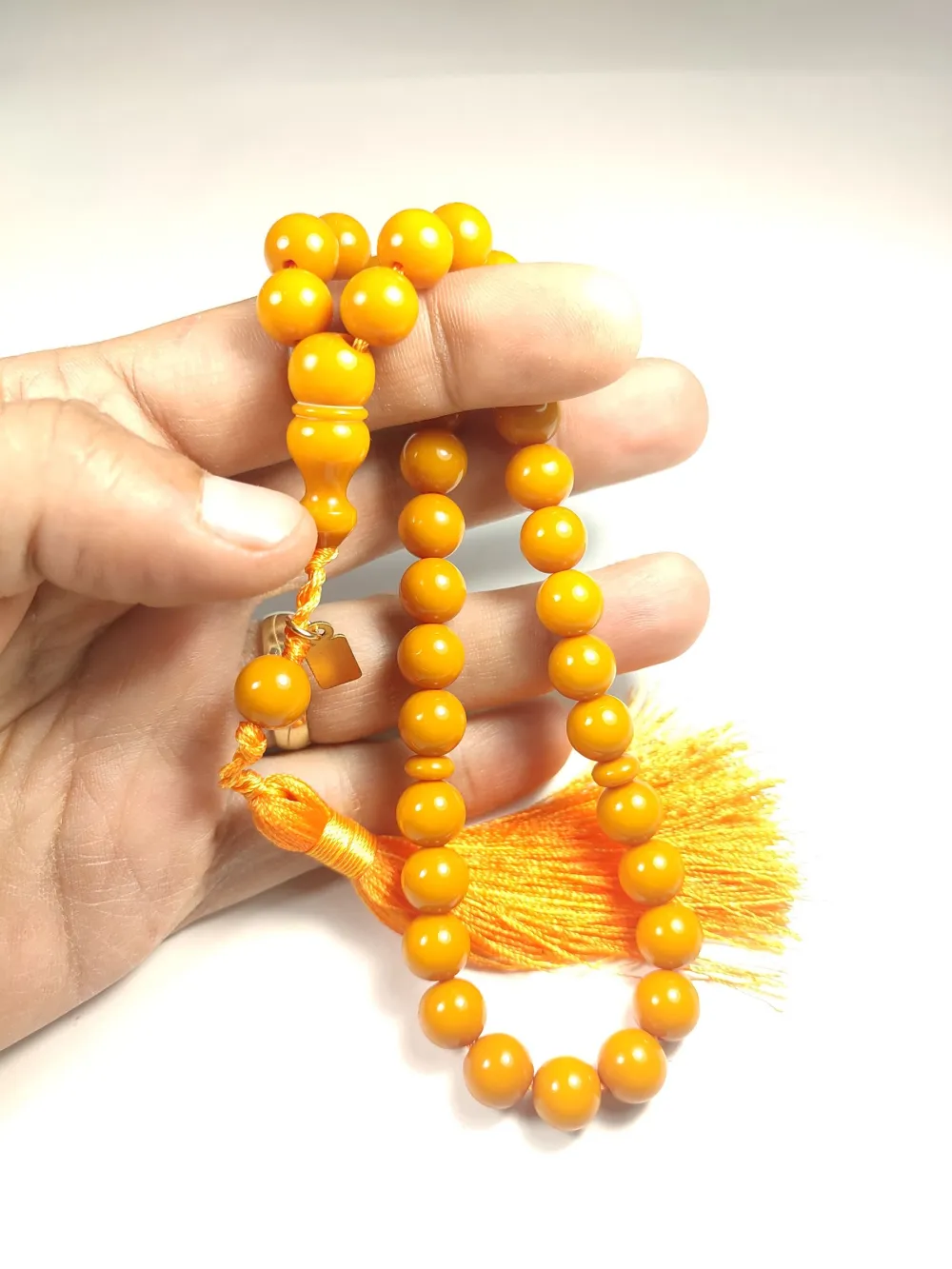 Ebu Zeyn Usta İşi̇ İmzalı Rengi̇n Zi̇rvesi̇ Bi̇r Sıkma Kehri̇bar küçük resim 5