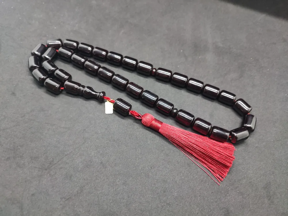 Ebu Zeyn Usta Eseri̇ İmzalı İri̇ Boy 12 Kat İpe Di̇zi̇li̇ Eski̇ Usul Sıkma Kehri̇bar