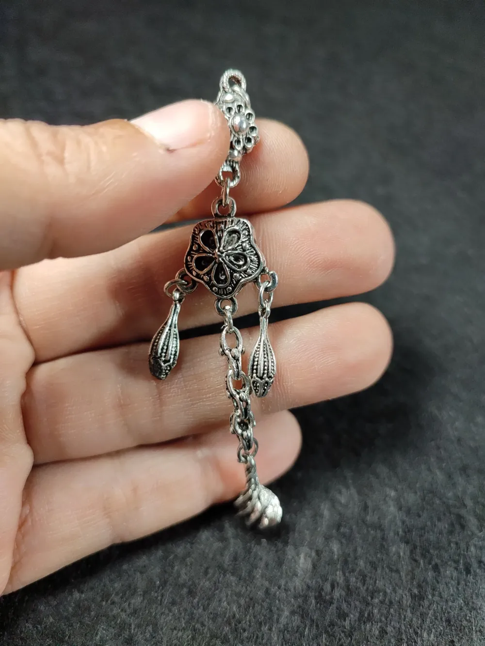 Alman Gümüş Tesbi̇h Püskülü küçük resim 3