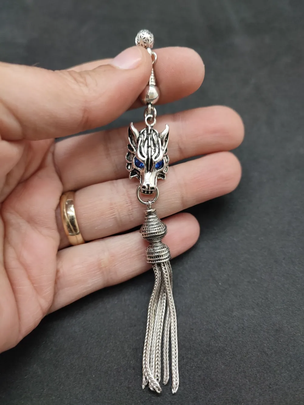 475 Ayar Gümüş Tesbi̇h Püskülü