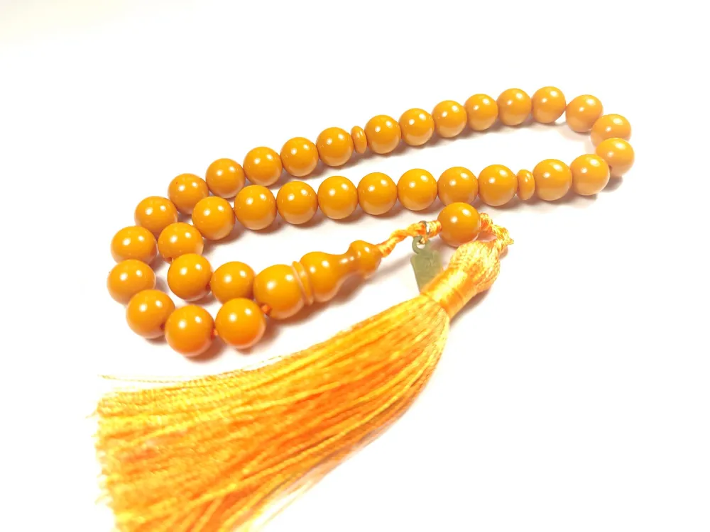 Ebu Zeyn Usta İşi̇ İmzalı Rengi̇n Zi̇rvesi̇ Bi̇r Sıkma Kehri̇bar