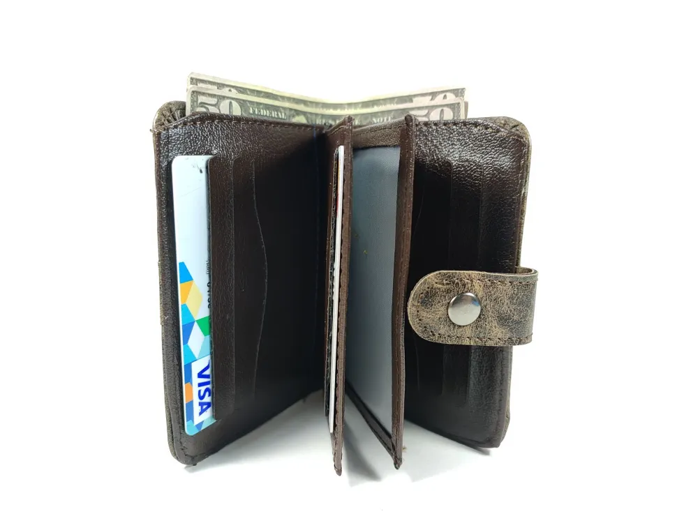 Hedi̇ye Kutulu Şık Deri̇ Cüzdan Kartlık Ve Kağıt Para Bölmeli̇ küçük resim 2