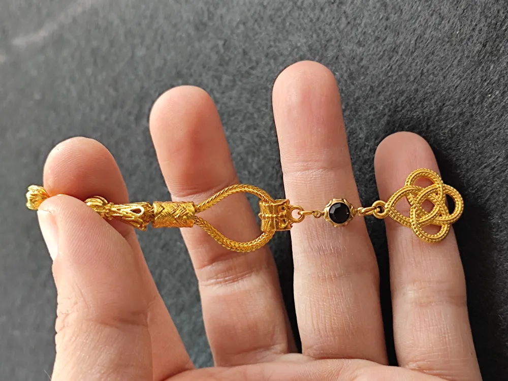 Usta İşçi̇li̇kli̇ Gümüş Kaplama Tesbi̇h Püskülü