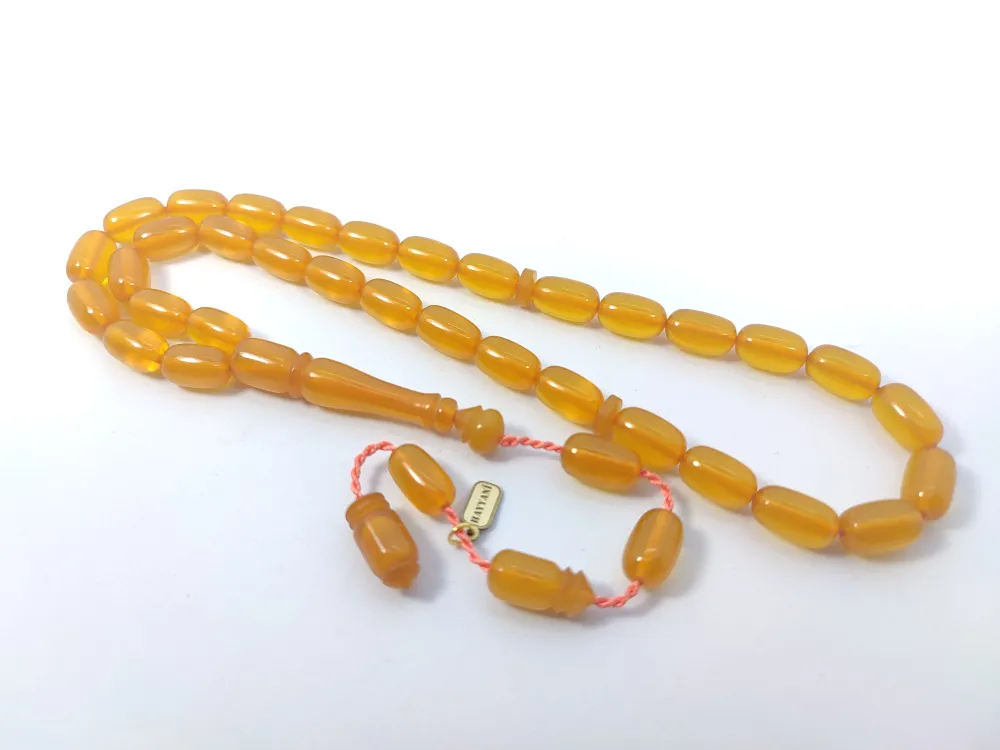 Hayyani̇ Usta İşi̇ İmzalı Rengi̇n Zi̇rvesi̇ Sıkma Kehri̇bar