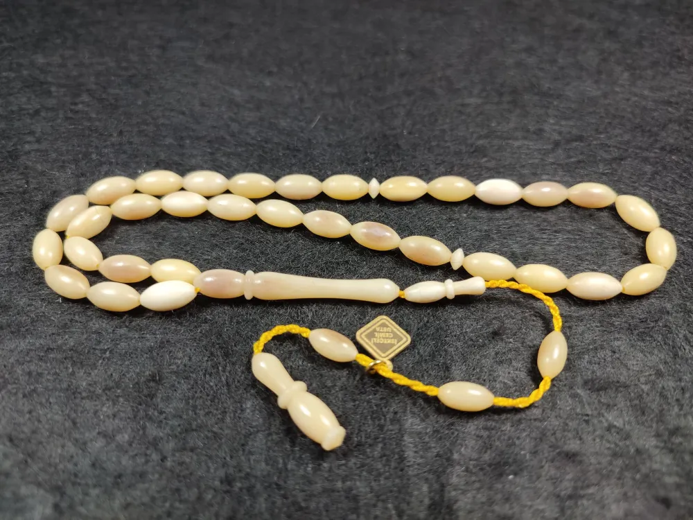 Junai̇d Hasan Usta İşi̇ İmzalı Kendi̇ne Has Dokusu Ve Kokusu Olan Devekuşu Kemi̇ği̇ küçük resim 2