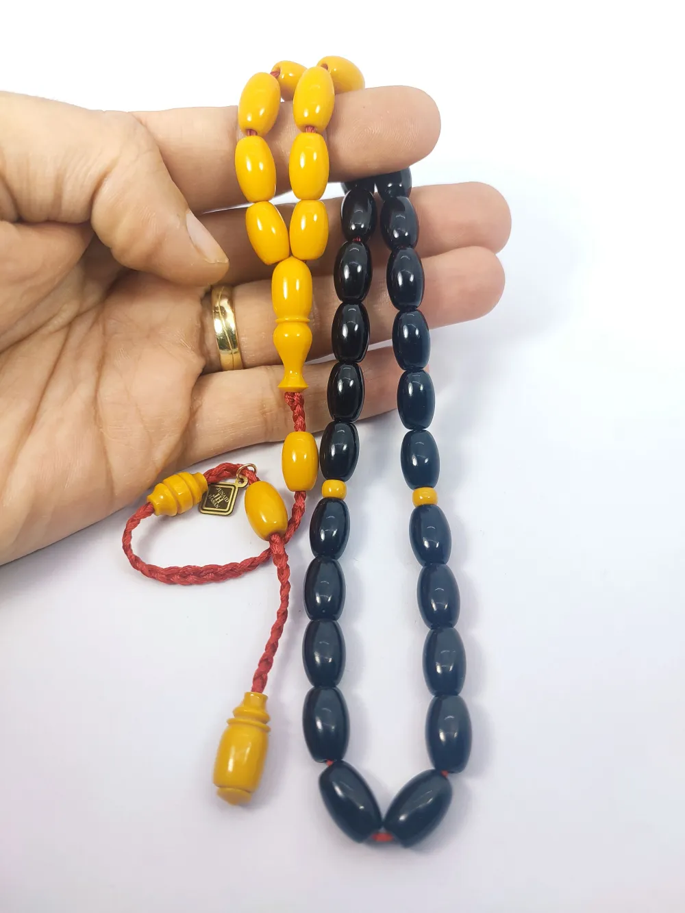 Junai̇d Hasan Usta Eseri̇ 12 Kat İpe Di̇zi̇lmi̇ş Anti̇k Model Sıkma Kehri̇bar küçük resim 5