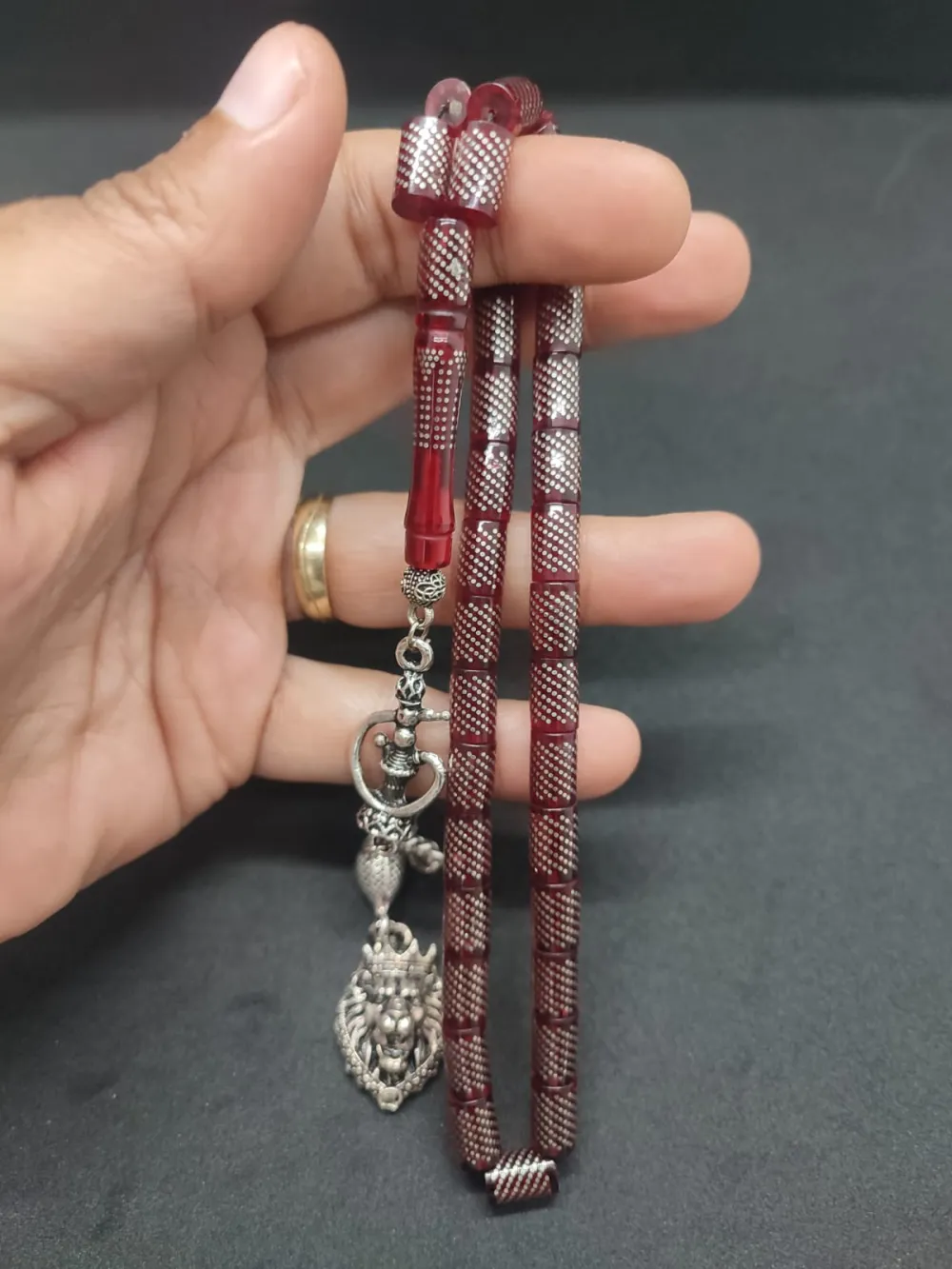 Hafi̇f Kusurlu Emrah Baran  925 Ayar Gümüş Çakımlı (10.000 Çakım) Ateş-İ Kehri̇bar küçük resim 5