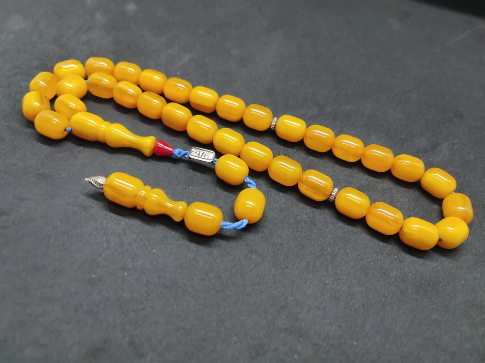 Zeyzun Usta Eseri̇ Di̇k Damar (İmza Çi̇vi̇ Ara Pulları Gümüş) Sıkma Kehri̇bar