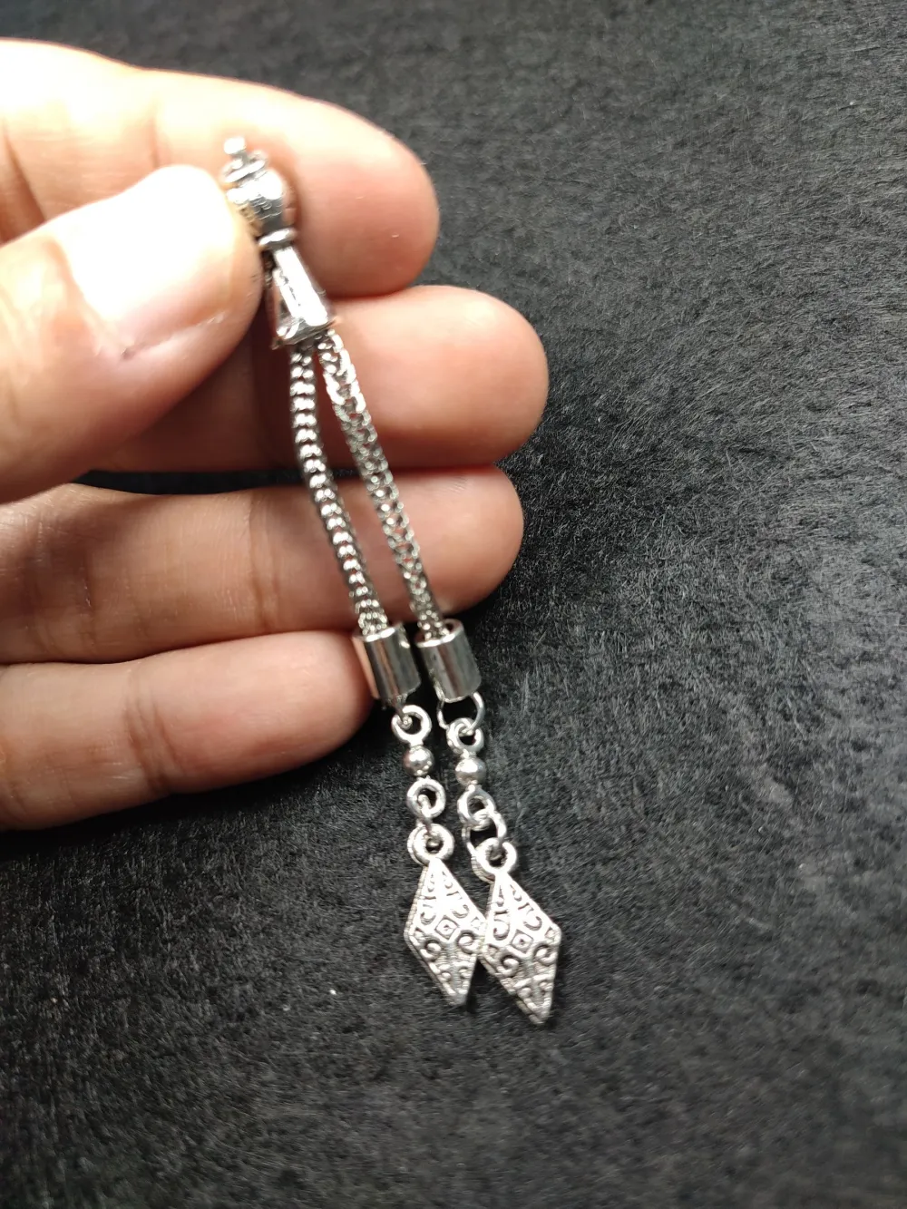 Alman Gümüş Püskül