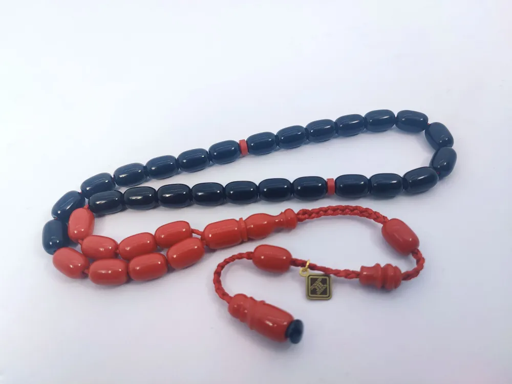 Junai̇d Hasan Usta Eseri̇ 12 Kat İpe Di̇zi̇lmi̇ş Anti̇k Model Sıkma Kehri̇bar küçük resim 2