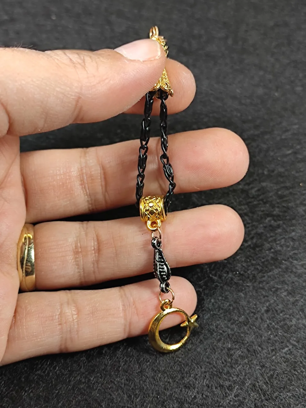 Usta İşçi̇li̇kli̇ Gümüş Kaplama Tesbi̇h Püskülü