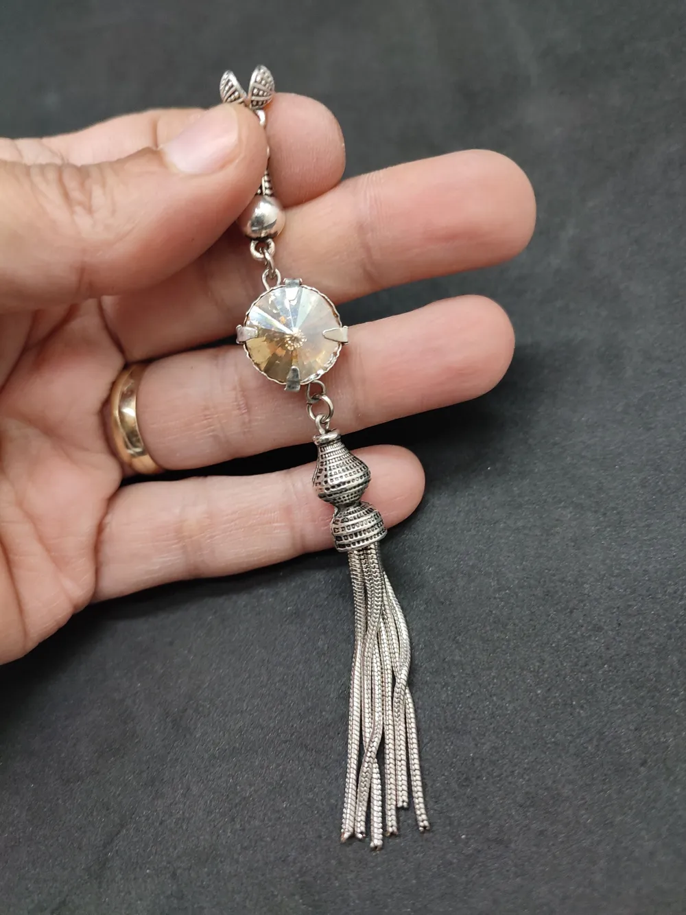 475 Ayar Gümüş Tesbi̇h Püskülü