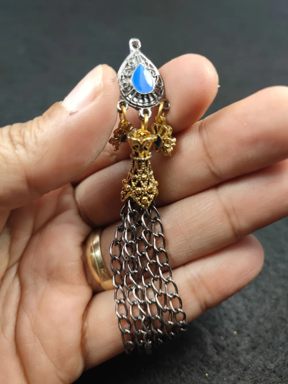 Alman Gümüş Püskül