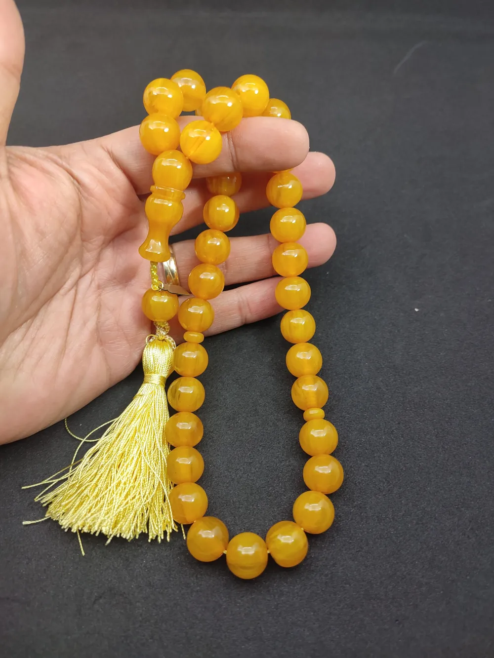 Ebu Zeyn Usta Eseri̇ İmzalı İri̇ Boy 12 Kat İpe Di̇zi̇li̇ Eski̇ Usul Sıkma Kehri̇bar küçük resim 4