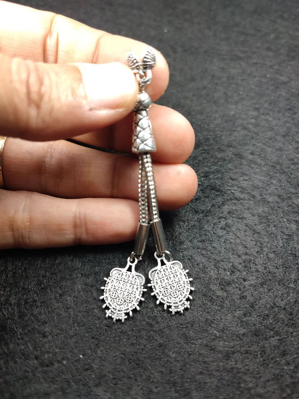 Alman Gümüş Püskül