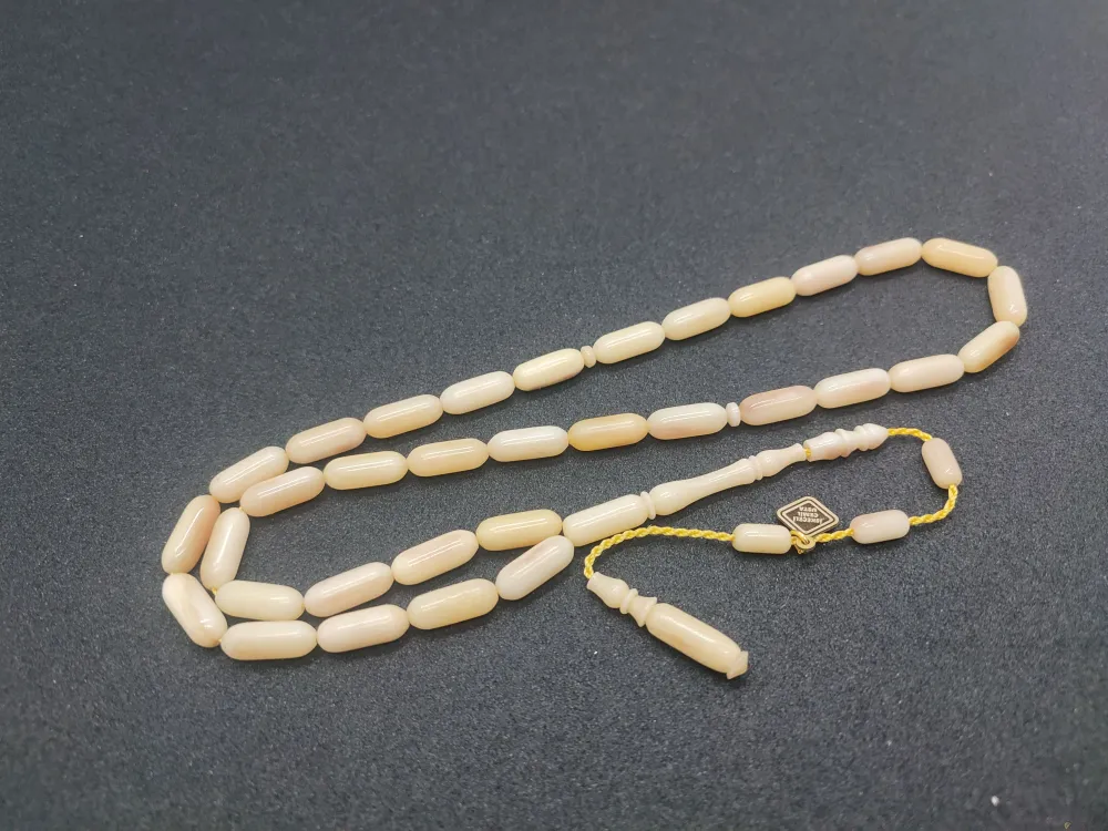 İskeçeli̇ Cemi̇l Usta İşi̇ 24.25 Gr Kendi̇ne Has Dokusu Ve Kokulu Deve Kuşu Kemi̇ği̇