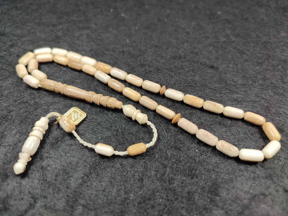 İskeçeli̇ Cemi̇l Usta İmzalı  9.24 Gr Ren Geyi̇k Boynuzu