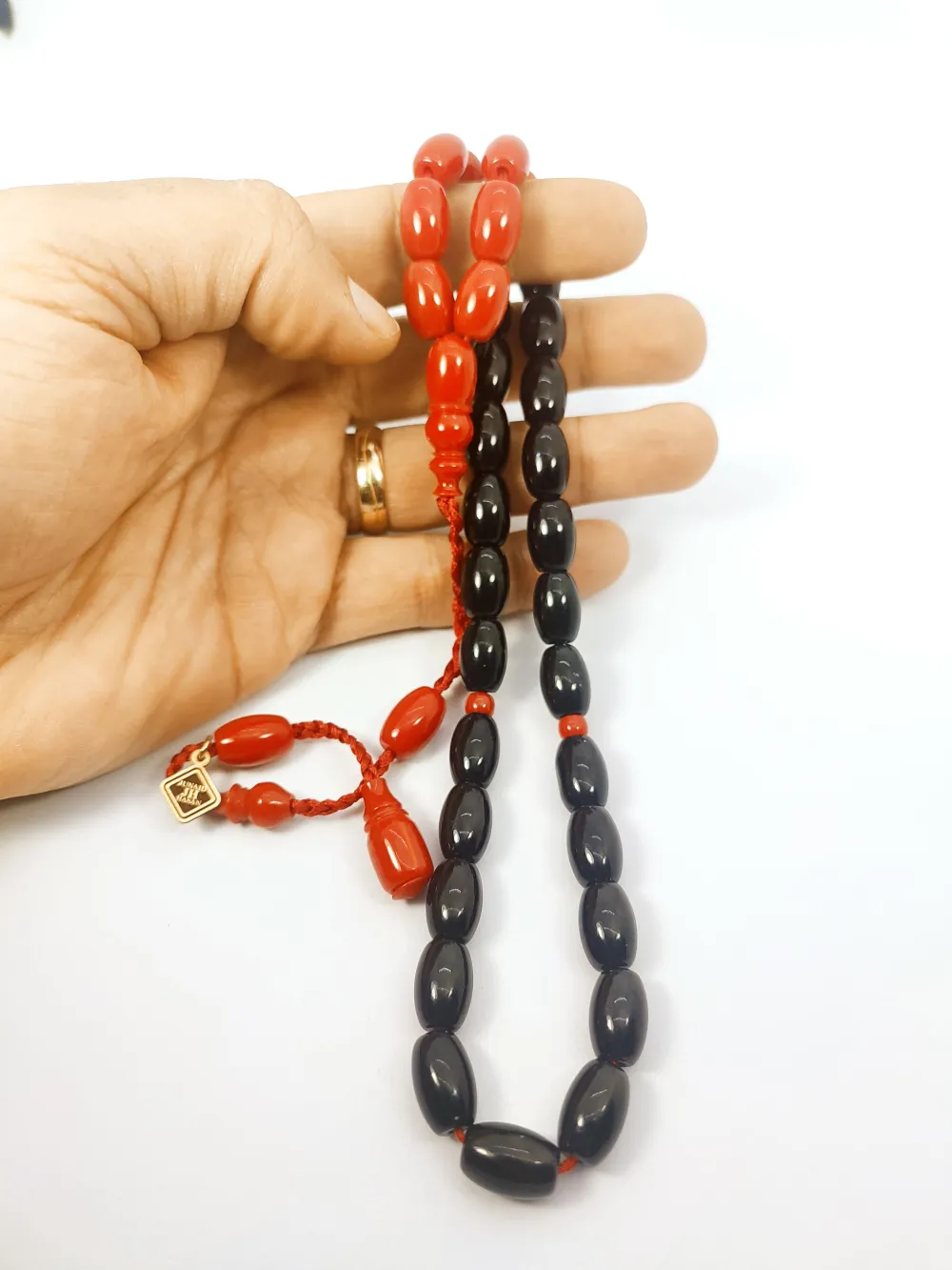 Junai̇d Hasan Usta Eseri̇ 12 Kat İpe Di̇zi̇lmi̇ş Anti̇k Model Sıkma Kehri̇bar küçük resim 5