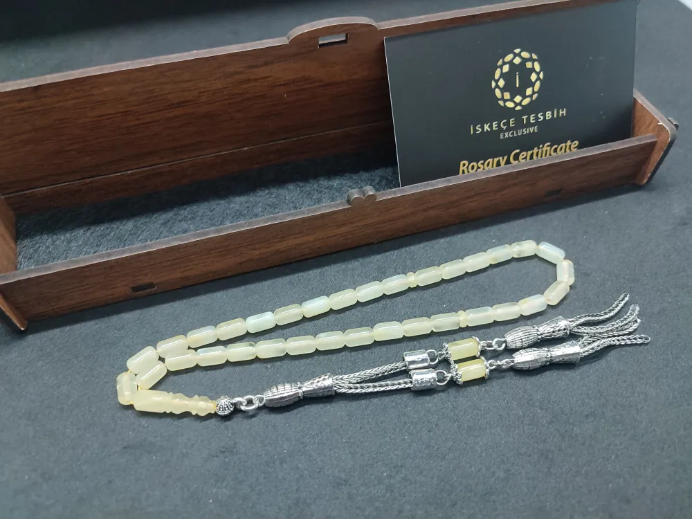 Ahşap Kutulu  Gümüş Püsküllü 7.30 Gr. Rus Kali̇ngrad Kaya Damla