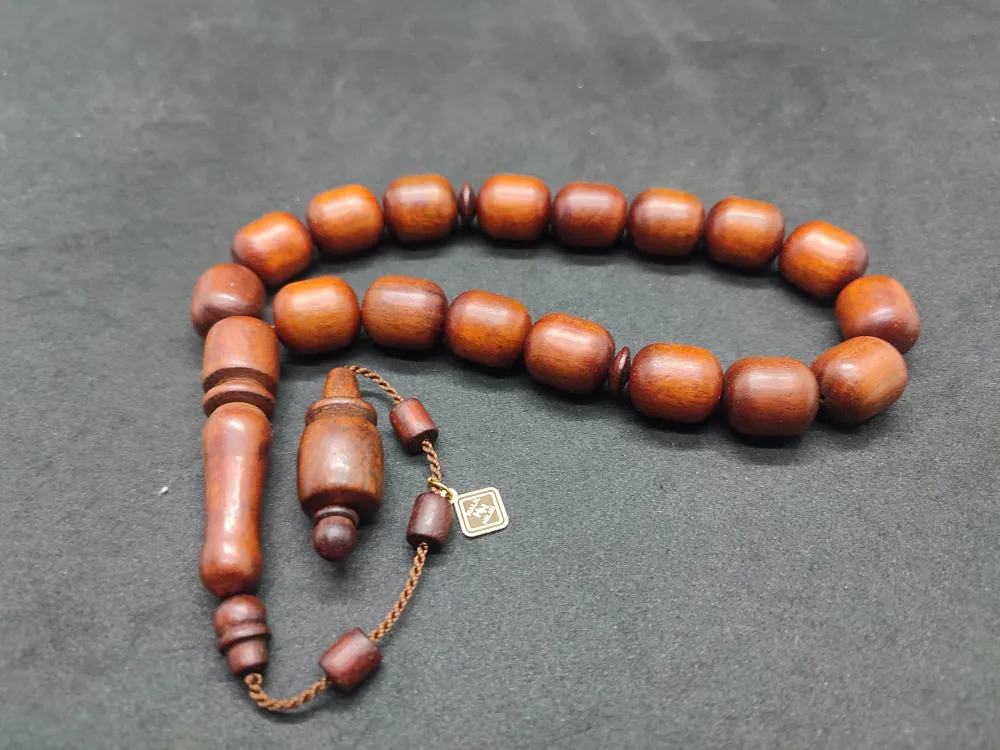 Hali̇l Hi̇lmi̇ Usta Eseri̇ Kolleksi̇yonluk Yerli̇ Ağaç Grubu Kokulu Maskot Keçi̇boynuzu küçük resim 3