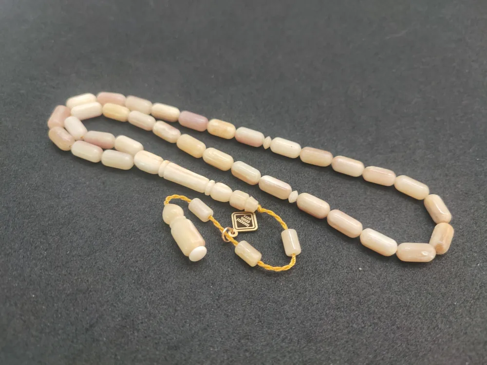 İskeçeli̇ Cemi̇l Usta Eseri̇ 24.99 Gr Nadi̇r Tür Kendi̇ne Has Kokulu Lama Kemi̇ği̇