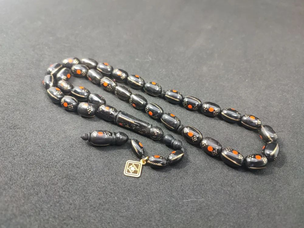 Hakan Kaya Usta Eseri̇ 3'Lü Gümüş Yarma Gümüş Çakımlı Mi̇neli̇ İnci̇ Si̇yahı Kuka