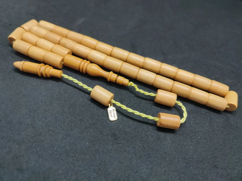 Başka Yerde Yok! Mustafa Uysal  Usta Eseri̇ Nai̇f Kokulu Kesme Şi̇mşi̇r Ağacı küçük resim 3