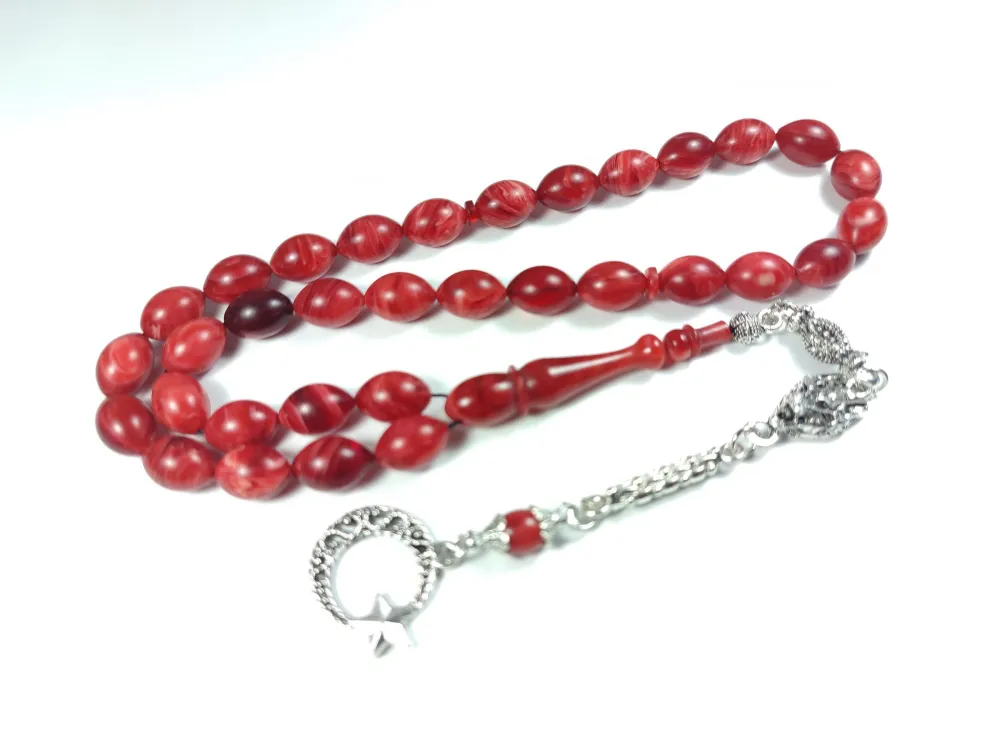 Gümüş Kaplama Püskül Kombi̇nli̇ Rengi̇n Zi̇rvesi̇ Bi̇r Colori̇st