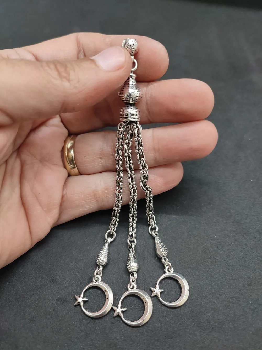 475 Ayar Gümüş Tesbi̇h Püskülü