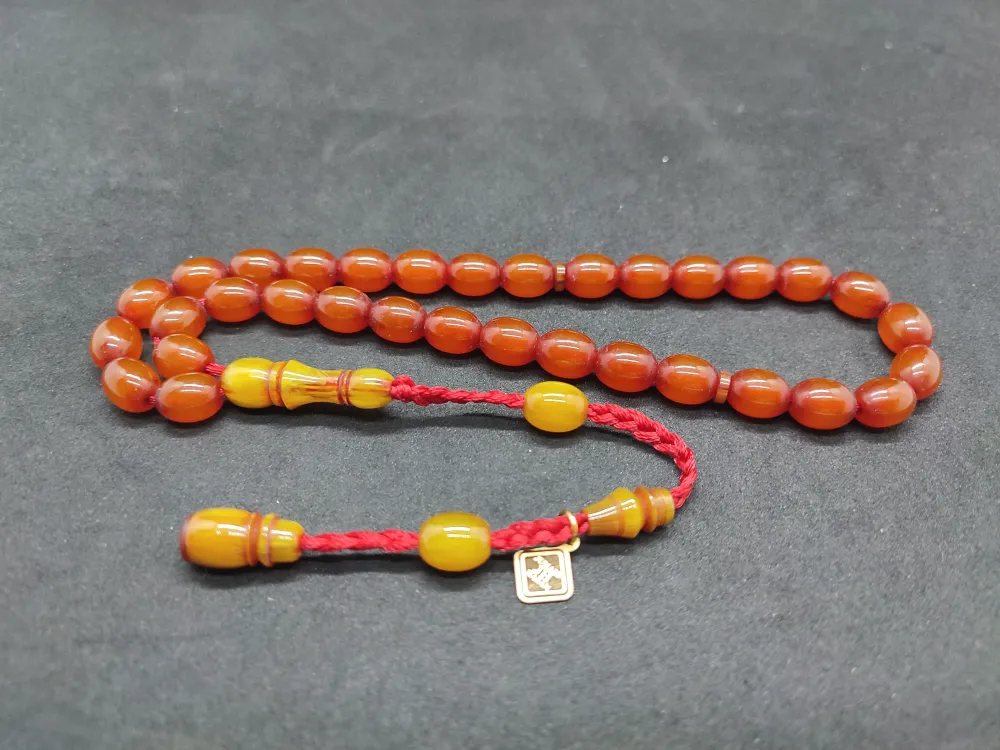 Junai̇d Hasan Usta Eseri̇ 12 Kat İpe Di̇zi̇lmi̇ş Anti̇k Model Eski̇ Sıkma Kehri̇bar küçük resim 2