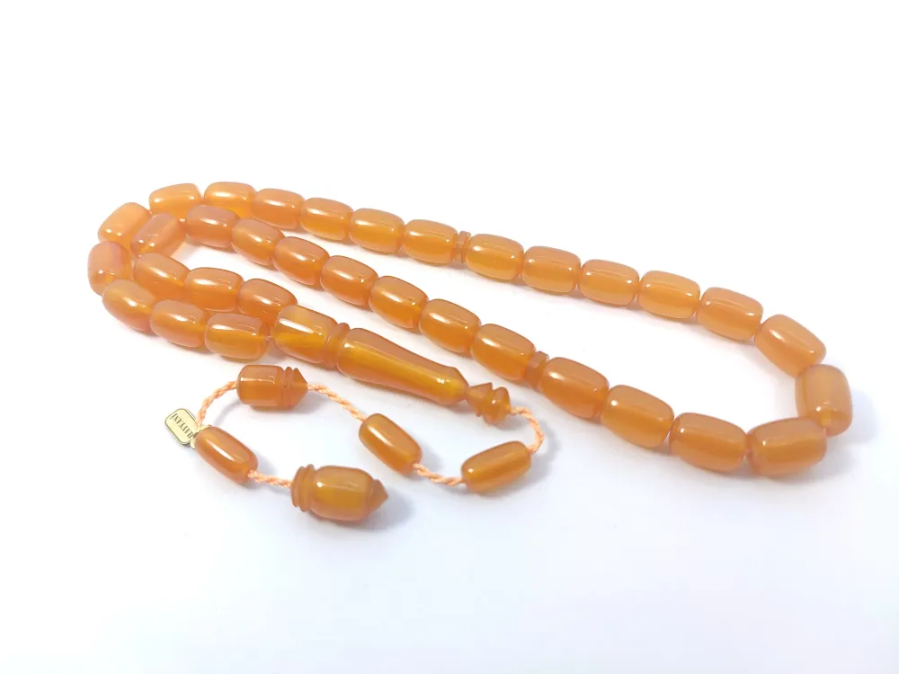 Hayyani̇ Usta İşi̇ İmzalı Rengi̇n Zi̇rvesi̇ Sıkma Kehri̇bar