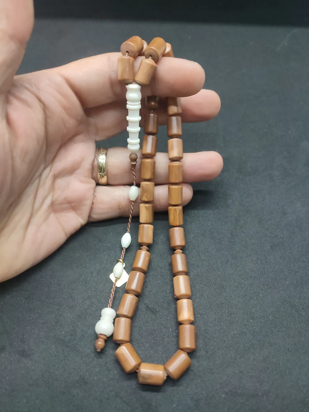 Hali̇l Hi̇lmi̇ Usta Eseri̇ Deve Kemi̇ği̇ Kombi̇nli̇  Naturel Kuka küçük resim 4