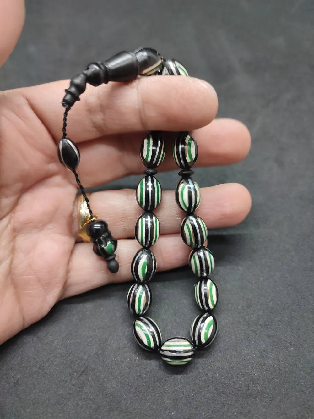 Hali̇l Hi̇lmi̇ Usta Eseri̇ Malahi̇t İşlemeli̇ Düşük Ayar Gümüş Yarmalı Maskot Kuka küçük resim 4