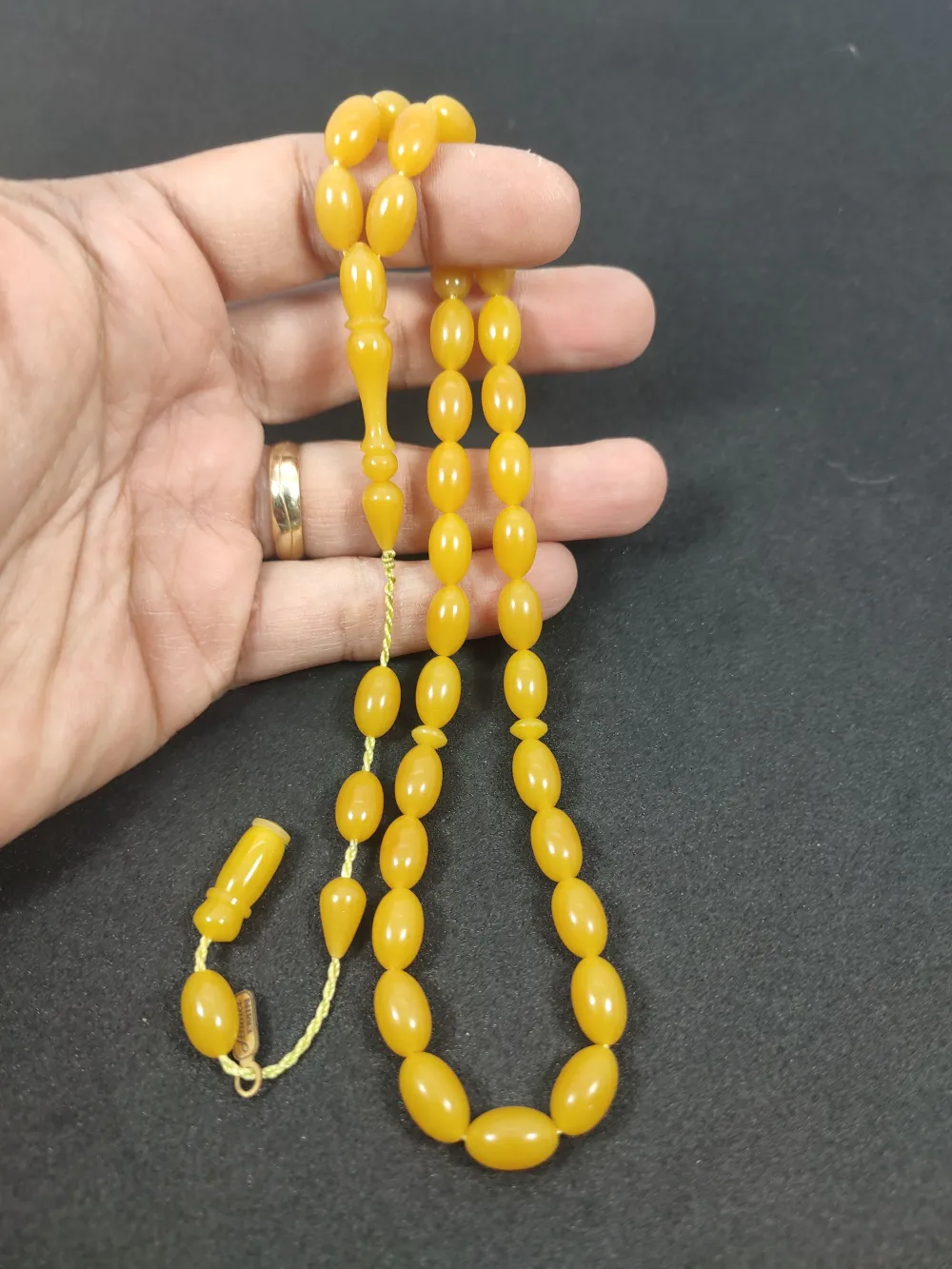 Ahmet Emi̇n Usta Eseri̇ Rengi̇n Zi̇rvesi̇ Bi̇r Sıkma Kehri̇bar küçük resim 4