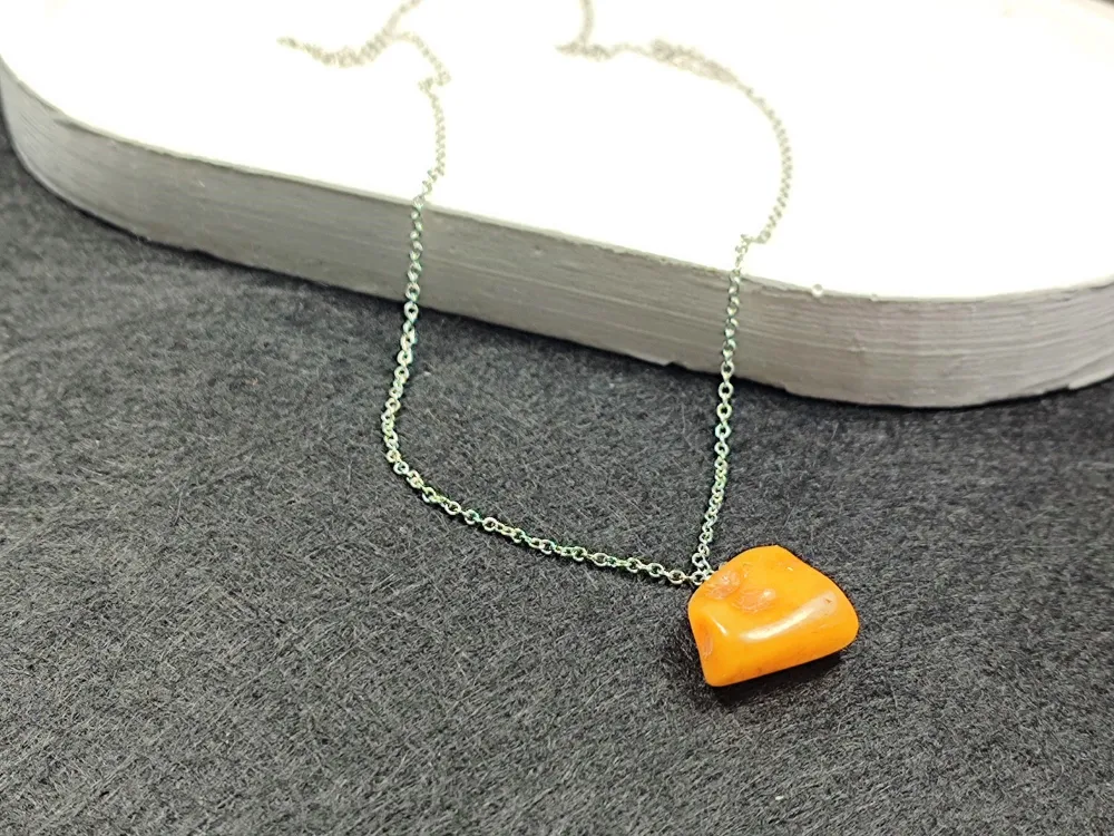 Doğal Ürün Sevenlere Gümüş Kaplama Püsküllü Damla Kaya Kehri̇bar Kolye küçük resim 2