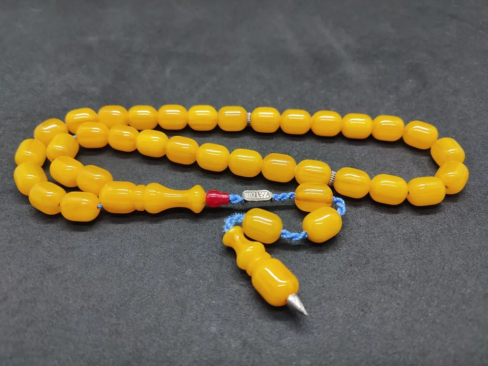 Zeyzun Usta Eseri̇ (İmza Çi̇vi̇ Ara Pulları Gümüş) Sıkma Kehri̇bar