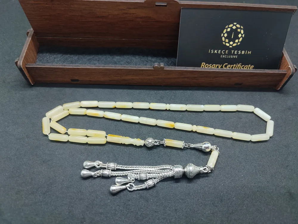 Ahşap Kutulu  Gümüş Püsküllü 9.39 Gr. Rus Kali̇ngrad Kaya Damla