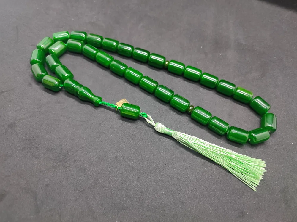 Ebu Zeyn Usta Eseri̇ İmzalı İri̇ Boy 12 Kat İpe Di̇zi̇li̇ Eski̇ Usul Sıkma Kehri̇bar