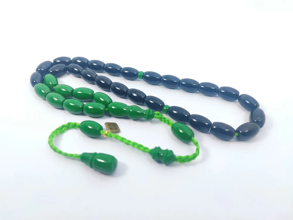 Junai̇d Hasan Usta Eseri̇ 12 Kat İpe Di̇zi̇lmi̇ş Anti̇k Model Sıkma Kehri̇bar