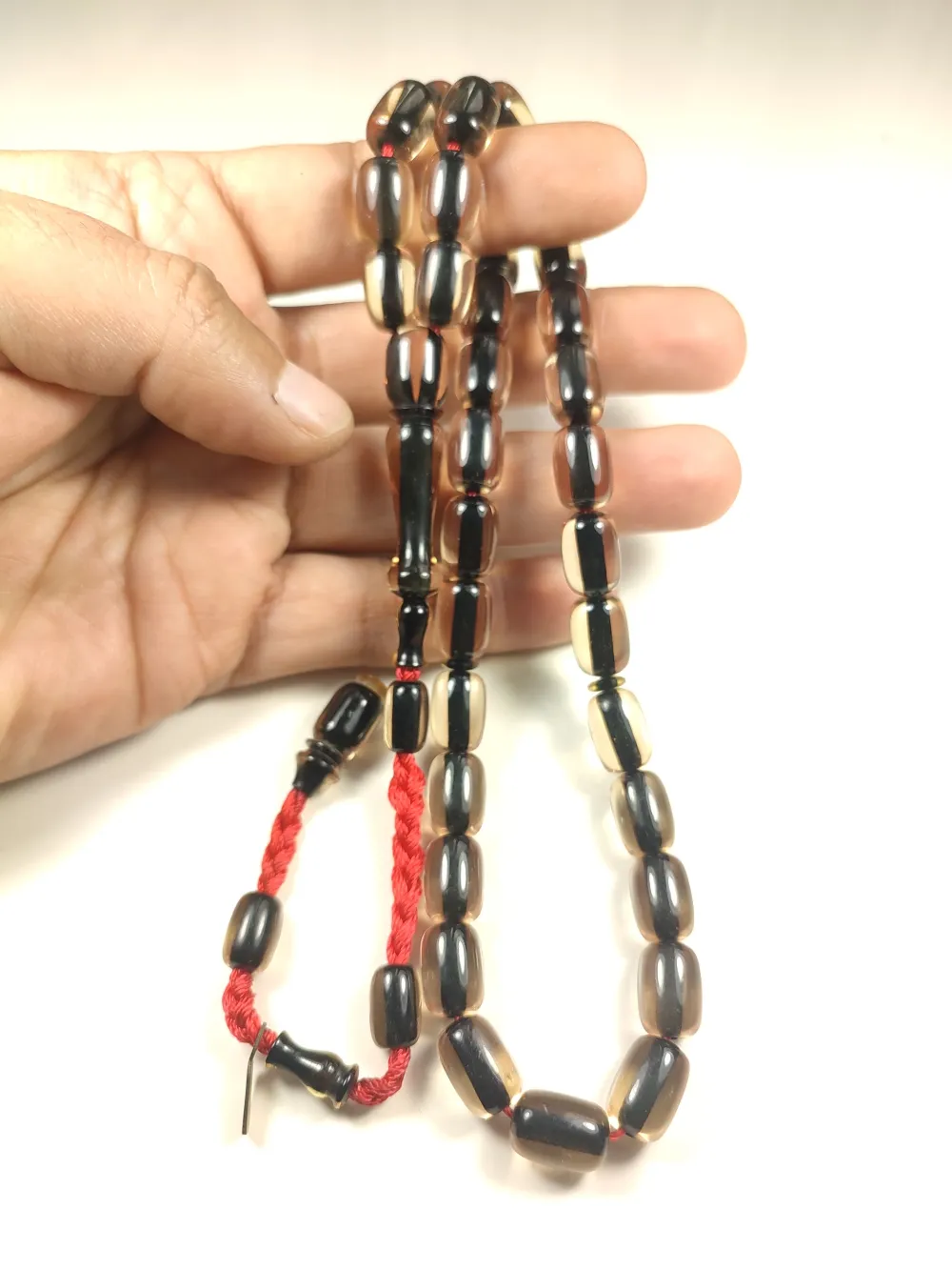 Ahmet Emi̇n Usta Eseri̇ Eski̇ Usul Kat Kat İpe Di̇zi̇lmi̇ş Kuru Torna Sıkma Kehri̇bar küçük resim 5