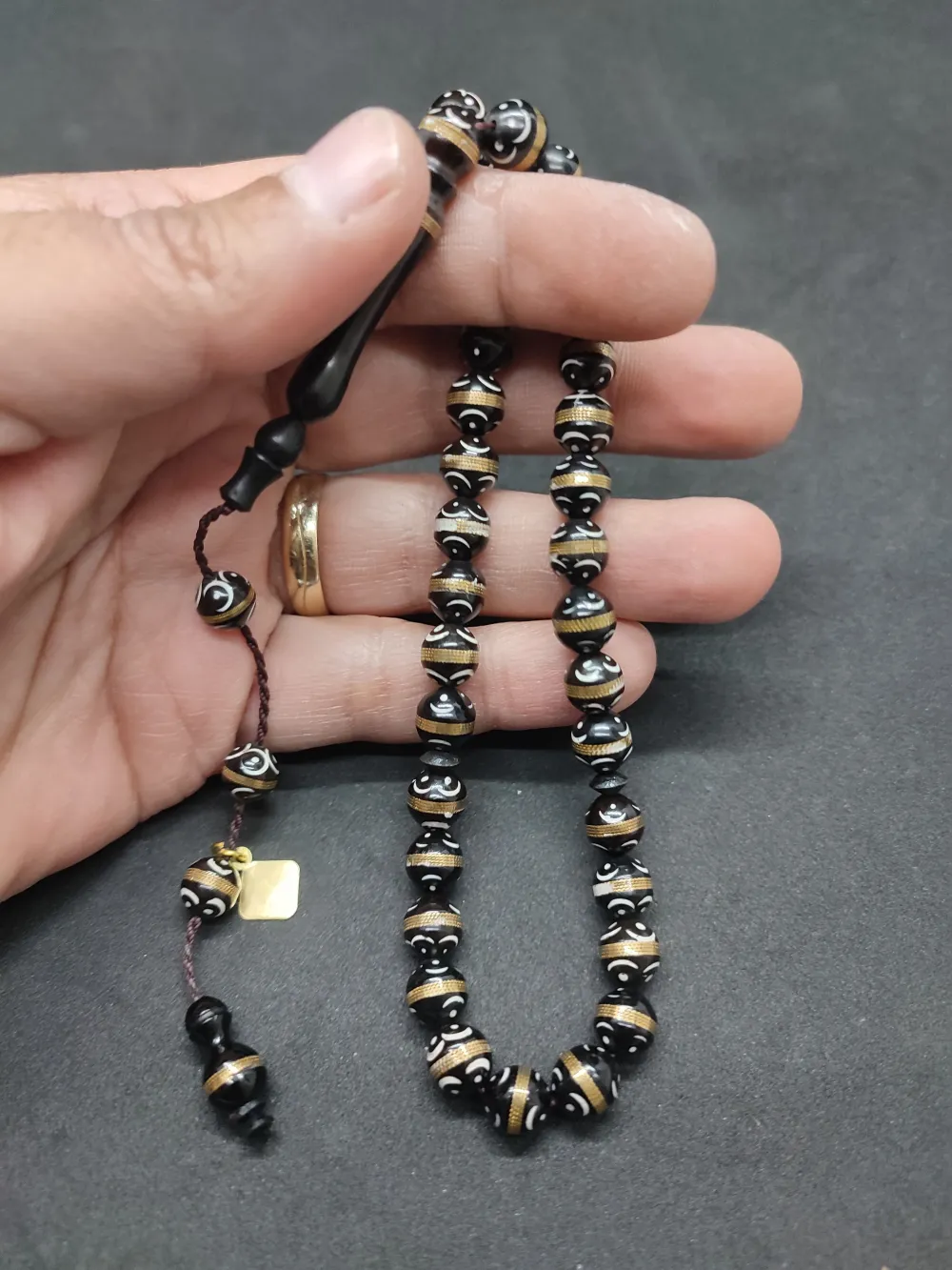 Hali̇l Hi̇lmi̇ Usta Eseri̇ Mi̇ne İşlemeli̇ Bronz Sarmal Kuka küçük resim 4