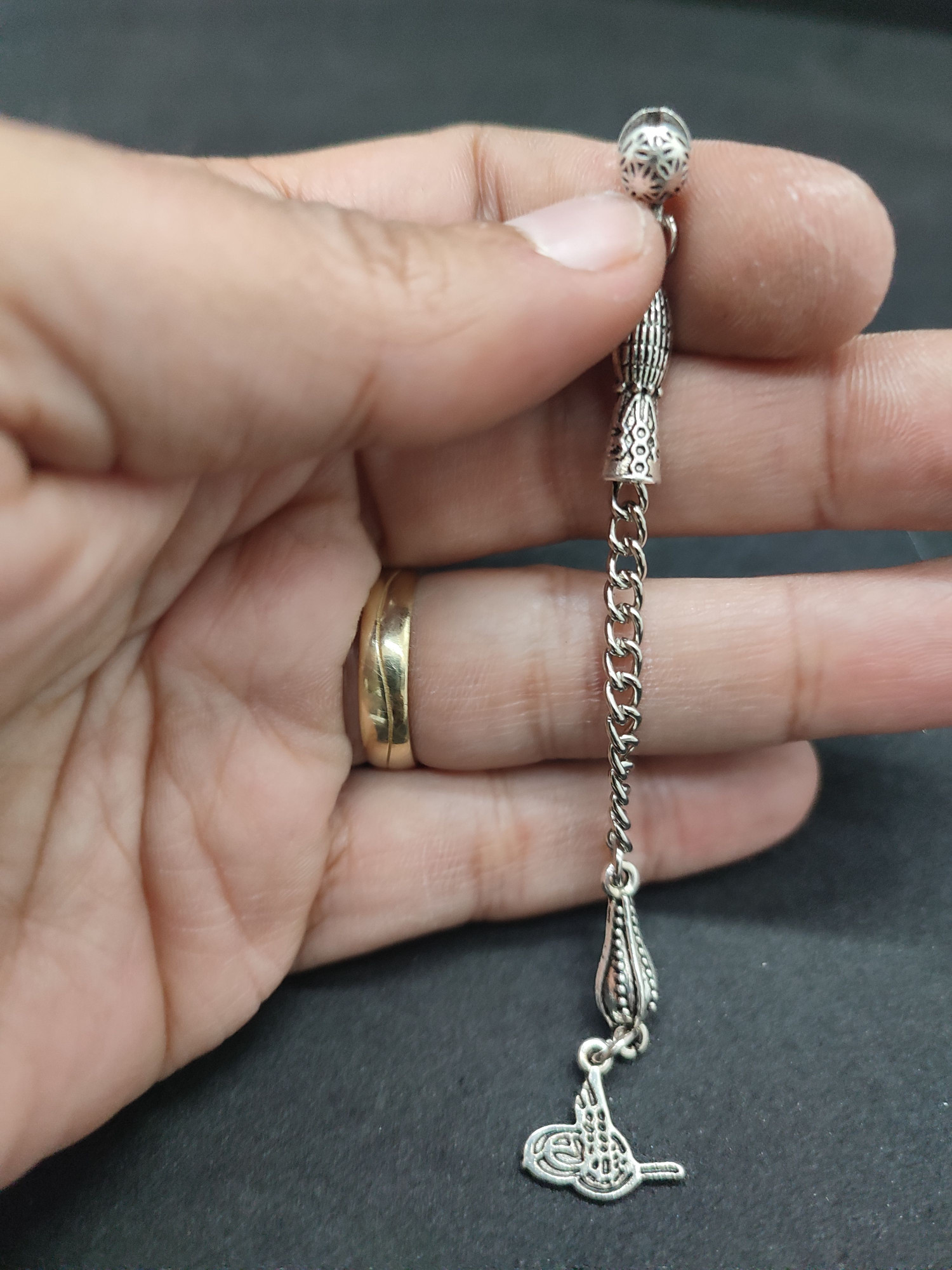 475 Ayar Gümüş Tesbi̇h Püskülü