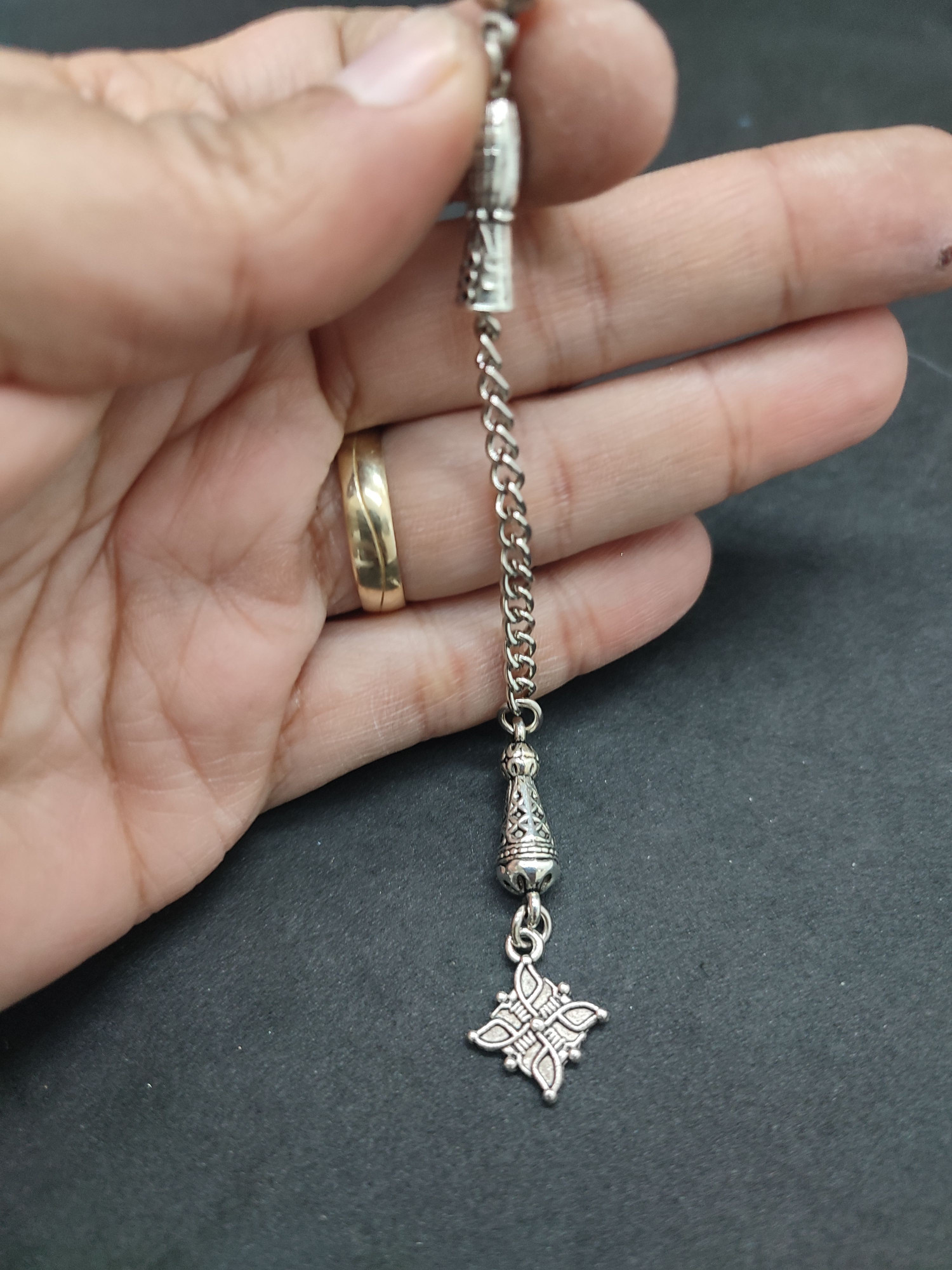 475 Ayar Gümüş Tesbi̇h Püskülü 1033