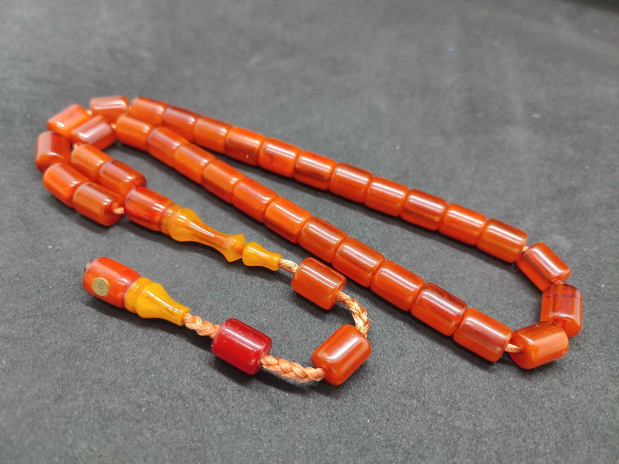 İsa Balkaya Usta Eseri Esku Usul Kat Kat İpe Dizilmiş Eski Sıkma Kehribar Sertifikalı 9471 küçük resim 4